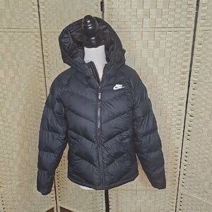 Nike Kids Black Puffer Jacket NWOT!! Boys Size Large. NEW without Tags!